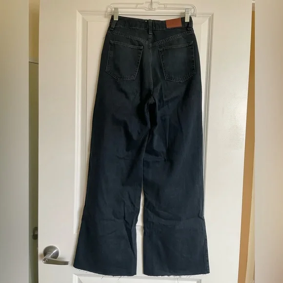 Urban Outfitters BDG Denim High Rise Wide Leg Puddle Jeans in Washed Black - Picture 5 of 12